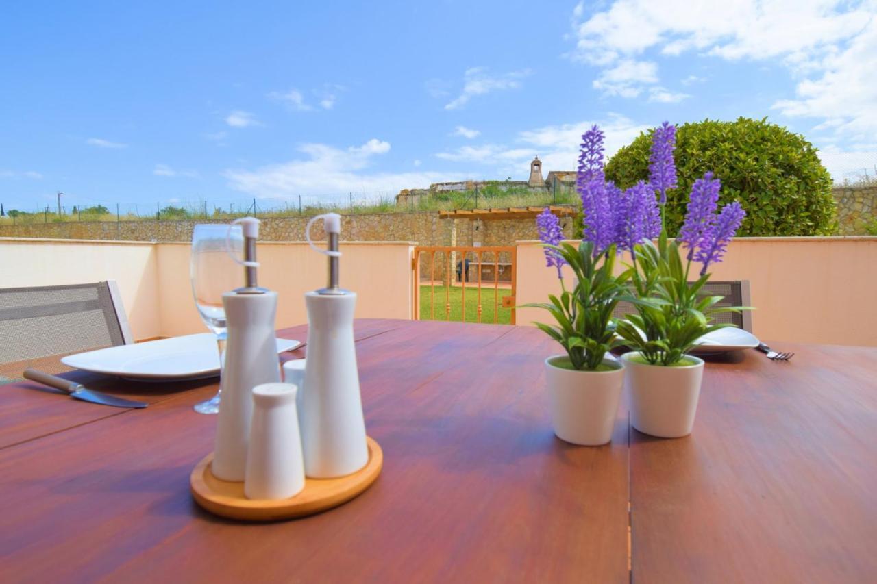 Private Large Terrace Facing The Swimming Pool Apartment Guia  Exterior photo